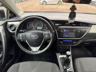 Toyota Auris foto 6