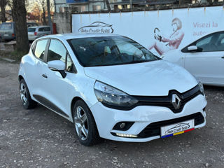 Renault Clio foto 9