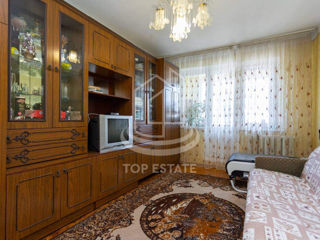 Apartament cu 3 camere, 60 m², Buiucani, Chișinău foto 2