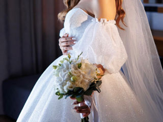 Продам свадебное платье (не венчанное) foto 2