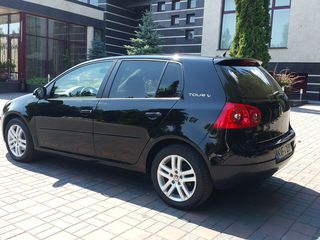 Volkswagen Golf foto 1