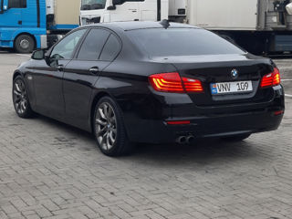 BMW 5 Series foto 7