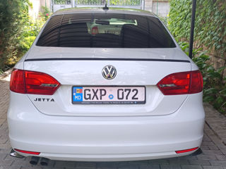 Volkswagen Jetta foto 4