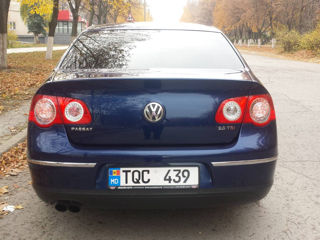 Volkswagen Passat foto 4