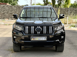 Toyota Land Cruiser Prado foto 2