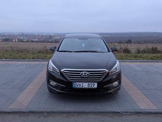 Hyundai Sonata foto 2