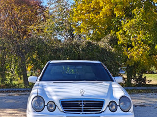 Mercedes E-Class