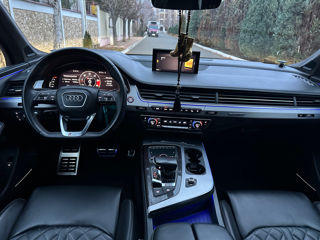 Audi SQ7 foto 8