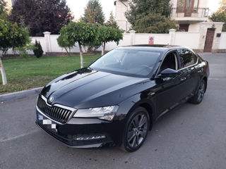 Skoda Superb foto 2