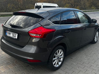 Ford Focus foto 4