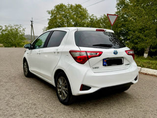 Toyota Yaris foto 4