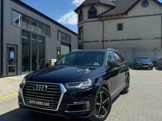 Audi Q7 e-tron