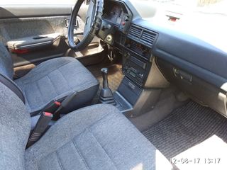 Mazda 323 foto 7