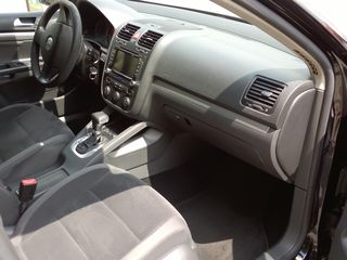 Volkswagen Jetta foto 4