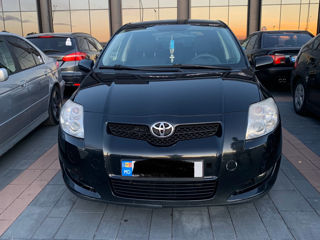 Toyota Auris foto 1