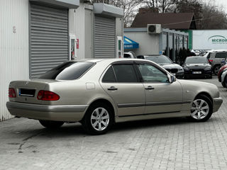 Mercedes E-Class foto 3