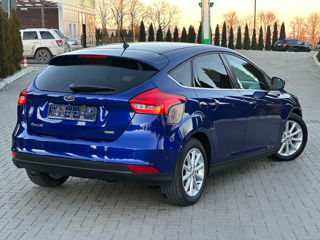 Ford Focus foto 4