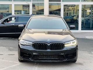 BMW 5 Series foto 3