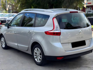 Renault Grand Scenic foto 3