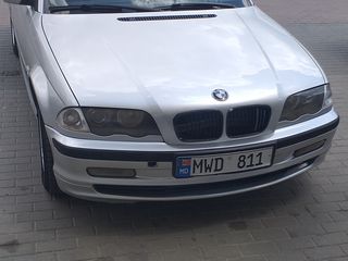 BMW 3 Series foto 1