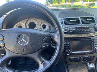 Mercedes E-Class фото 5