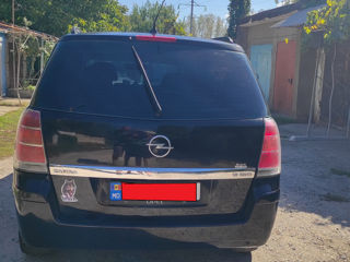 Opel Zafira foto 5