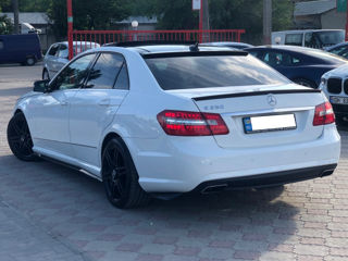 Mercedes E-Class foto 3