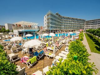 Aqua Nevis Hotel 4*, Солнечный Берег - отель с аквапаркм, выезд 31 августа - 290 евро foto 1