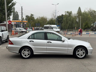 Mercedes C-Class foto 4