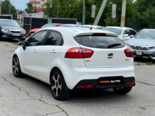 KIA Rio foto 6