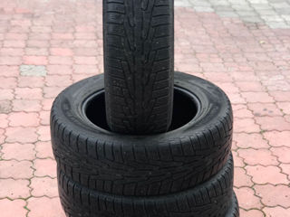 R18 235/65 Iarna Nokian