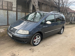 Volkswagen Sharan foto 2