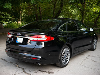 Ford Fusion foto 5