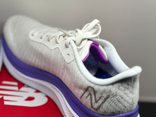 New Balance Fuelcell Propel 41.5 foto 5