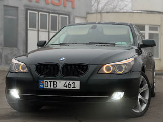 BMW 5 Series foto 2