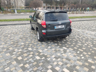 Toyota Rav 4 foto 7