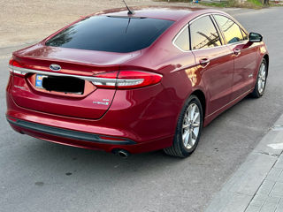 Ford Fusion foto 5