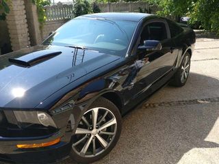 Ford Mustang foto 4