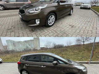 KIA Carens foto 2