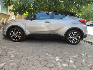 Toyota C-HR foto 3