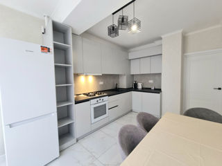 Apartament cu 2 camere, 70 m², Botanica, Chișinău foto 4