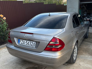 Mercedes E-Class foto 5