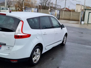 Renault Grand Scenic foto 4