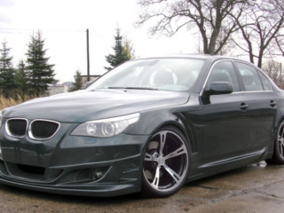 BMW 5 Series foto 2