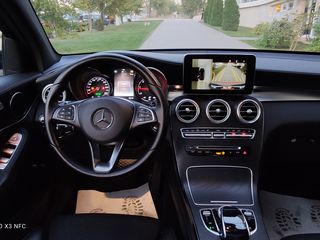 Mercedes GLC foto 10