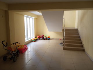 Apartament cu 4 camere, 139 m², Telecentru, Chișinău foto 3