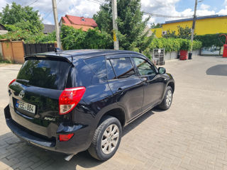 Toyota Rav 4 foto 5