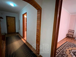 Apartament cu 2 camere, 70 m², Ciocana, Chișinău foto 11
