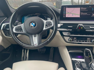 BMW 5 Series foto 5