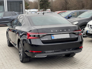 Skoda Superb foto 5